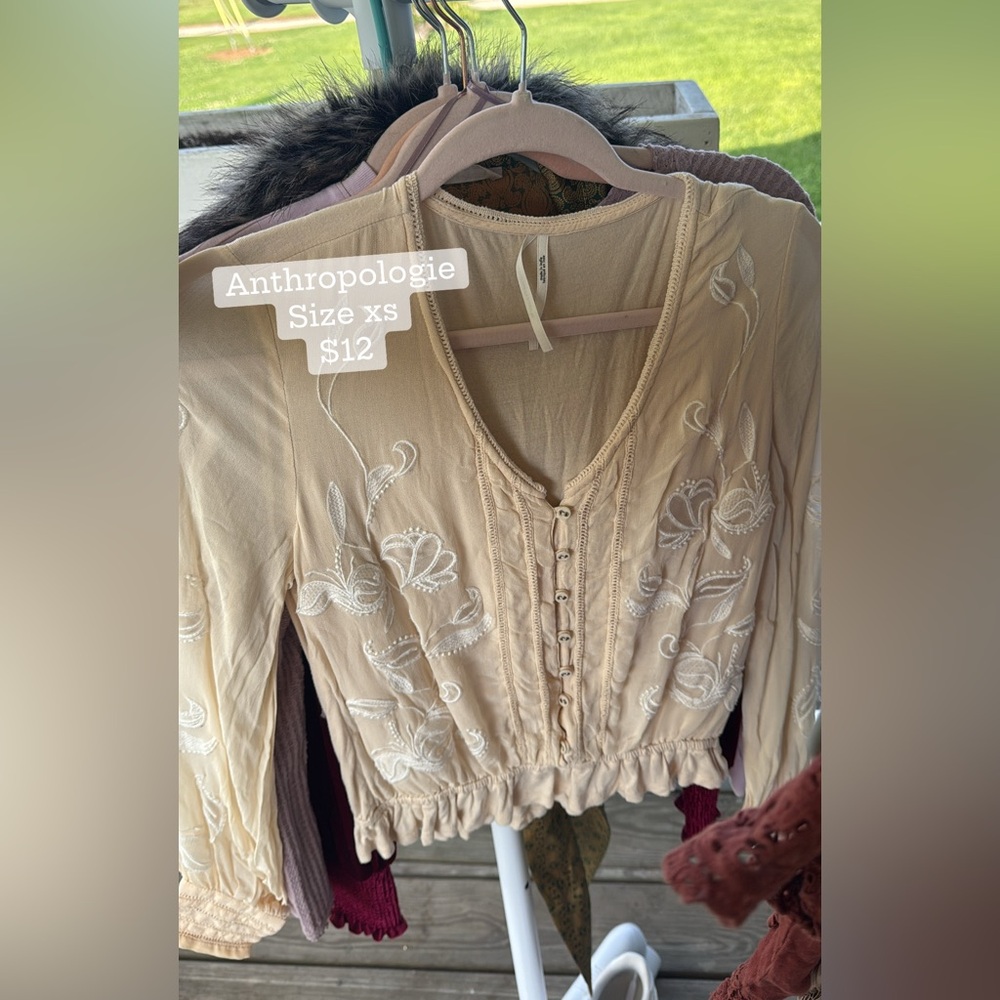 Anthropologie Beige Floral Embroidered Top